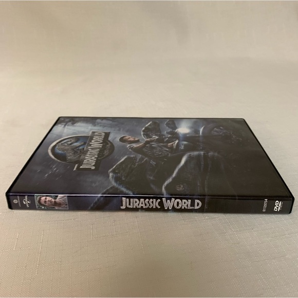 Jurassic World Movie Dinosaur DVD 2015 Chris Pratt Ty Simpkins Steven Spielberg - Picture 6 of 10